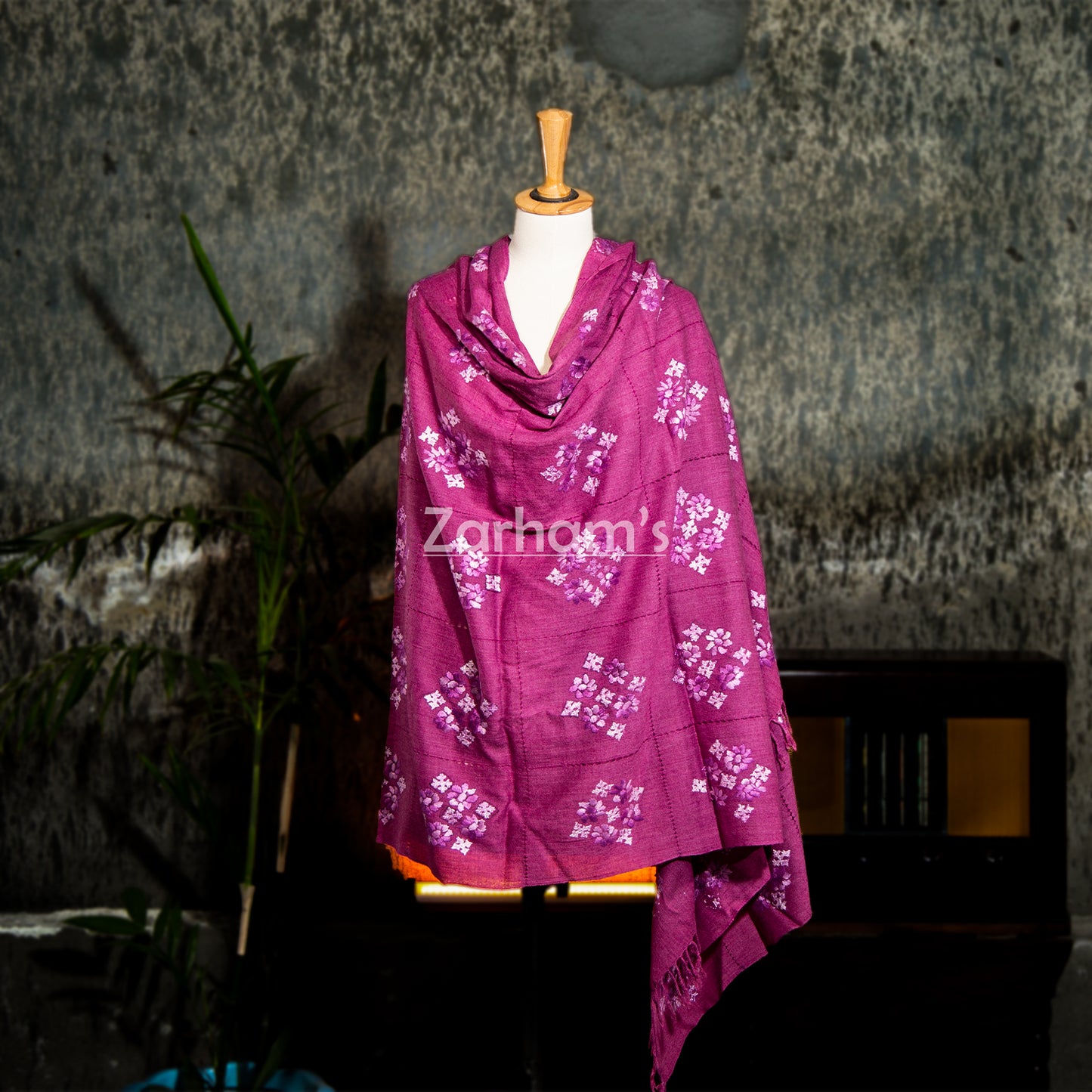 Handmade Premium quality Pashmina Shawl Balochi Embroidery