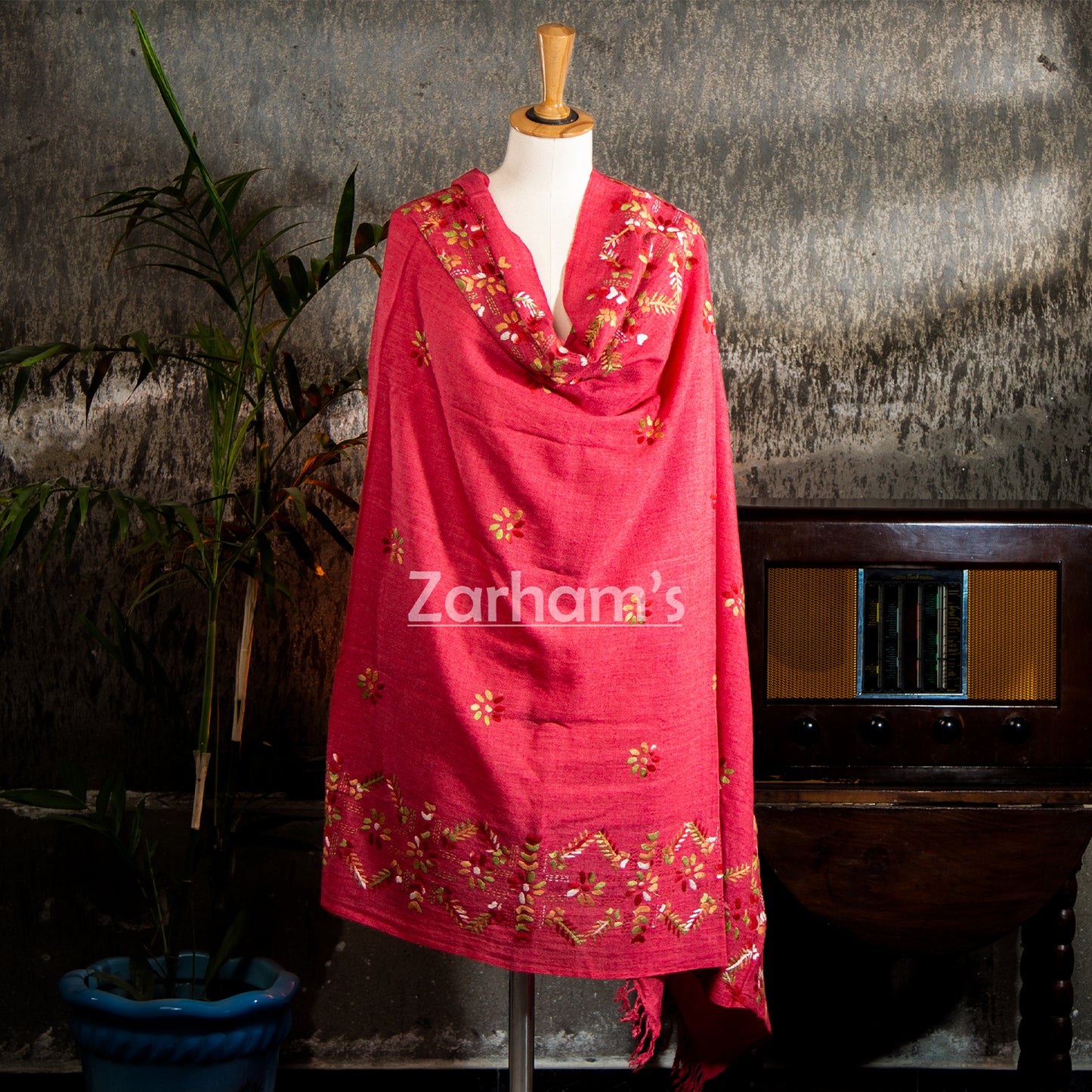 Handmade Premium quality Embroidered Pashmina Shawl