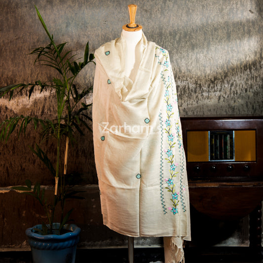 Handmade Premium quality hand embroided Himalayan Woolen Shawl